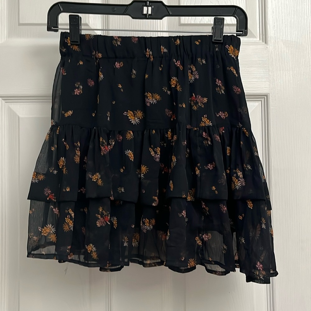 Free people black floral mini skirt XS